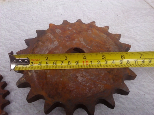 สเตอร์6.5 นิ้วหนาในส่วนเฉพาะขับโซ่ 2 cm.รู้ใน28 cm. อย่างดีของใหม่ยังไม่เคยใช้  ขับโซ่(มี2 ตัว)