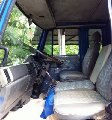 ขาย 6ล้อดั๊มดิน ร็อคกี้ ราคาน่าซื้อ ISUZU ROCKY  195HP วางเครื่อง6HE1 195HP แรงอึด แห้งดีไม่เยิ้ม คัสซี GXZ23KZH2 ใหญ่ดีไม่หักไม่ดาม สวยดีทั้งเส้น กระบะดั๊มเหล็ก6ตัน ยาว3.60ม.สภาพสวย หัวสวยภายในดีคอนโซลครบ พ.พาวเวอร์ ทริฟฟี่  ยาง8.25 ดี4เส้น2เส้นพอใช้ เคล