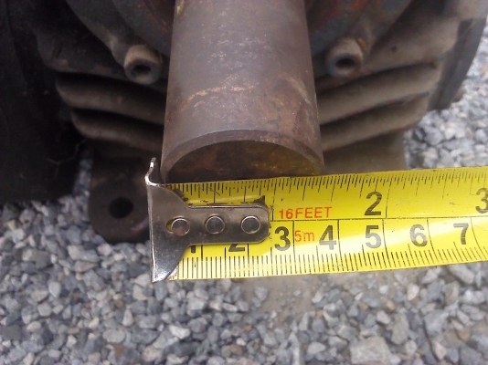 เกียร์ทดแบบสองตัวต่อเชื่อมกัน ทำให้อัตราทดเยอะมาก ประมาณ1ต่อ300 ของUSA.(มีสองตัว) เกียร์ทดแบบสองตัวต่อเชื่อมกัน ทำให้อัตราทดเยอะมาก ประมาณ1ต่อ300 ของUSA.(มีสองตัว)