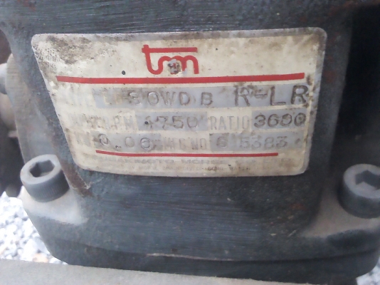 เกียร์ทดแบบสองตัวต่อเชื่อมกัน ทำให้อัตราทดเยอะมาก ประมาณ1ต่อ300 ของUSA.(มีสองตัว) เกียร์ทดแบบสองตัวต่อเชื่อมกัน ทำให้อัตราทดเยอะมาก ประมาณ1ต่อ300 ของUSA.(มีสองตัว)