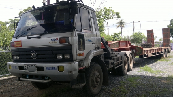ขายรถหัวลาก 10 ล้อ 2  เพลา พร้อมหางโรเบส 2 เพลา NISSAN CW430 สะภาพสวย หางโรเบส ปี.54 สวย