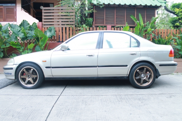 มาแว้วรถดีราคาถูก HONDA CIVIC VTI-L1.6 ปี97 เกียร์ธรรมดา ABS /AIRBAG