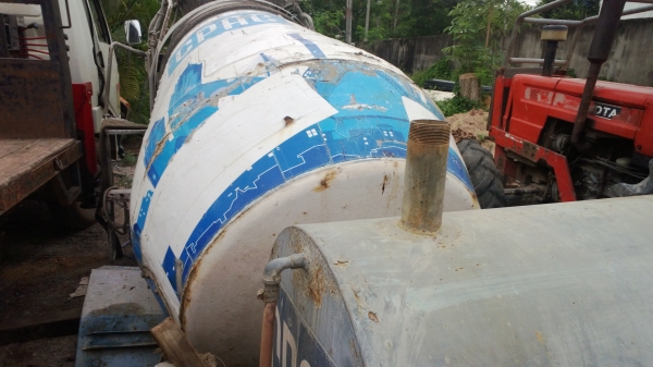 (จองแล้ว..จากจ่าฉลอง กำแพงเพชร)โม่ปูน2.5คิว ดาวเทียม ยกลงจาก6ล้อ...FC120แรง (จองแล้ว..จากจ่าฉลอง กำแพงเพชร)โม่ปูน2.5คิว ดาวเทียม ยกลงจาก6ล้อ...FC120แรง