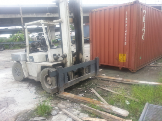 ขายรถโฟรคลิฟ 7 ตัน พร้อมใช้