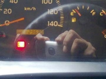 รถฮีโน่ 6 ล้อดั้ม 220 แรงม้า ปี 55  ( รถวิ่ง 2x,xxx กม. )  สนใจติดต่อ 081 - 6079515