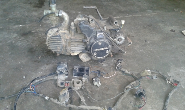 ขายKR150CCรถสวยเครื่องดีเสื้อสูบไม่ตีปลอกทีทะเบียน57