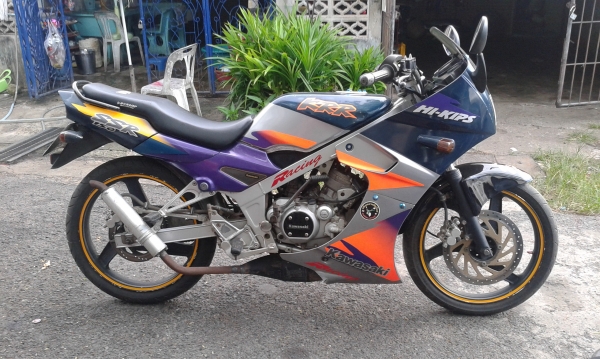 ขายKR150CCรถสวยเครื่องดีเสื้อสูบไม่ตีปลอกทีทะเบียน57