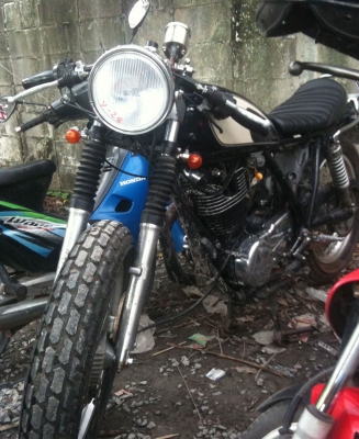 ---------- SR400 เลขเต็ม มือ1ในไทย 53000 ------- ---------- SR400 เลขเต็ม มือ1ในไทย 53000 -------