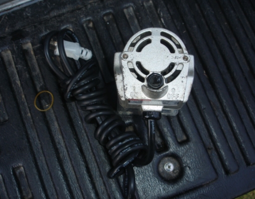 ขายเครื่องเซาะร่องไม้(Trimmer) 1/4 นิ้ว Makita รุ่น N3701 (440w.)