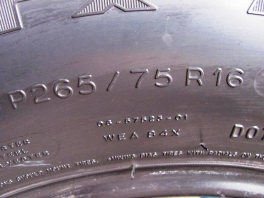ยาง265-75-16 ปี08 ทั้งชุด3,000บาท แยกเป็นคู่ก็ขาย ยาง265-75-16 ปี08 ทั้งชุด3,000บาท แยกเป็นคู่ก็ขาย