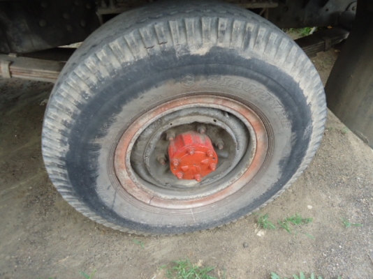 ขายรถบรรทุกใหญ่4ล้อ ISUZU ปี 2520 สภาพเครื่องดี พร้อมเอกสารโอน 150,000.-