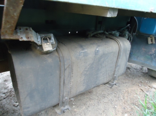 ขายรถบรรทุกใหญ่4ล้อ ISUZU ปี 2520 สภาพเครื่องดี พร้อมเอกสารโอน 150,000.-