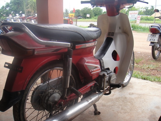 ขายฮอนด้าดรีม คุรุสภา สภาพสวยพร้อมใช้งาน (ทะเบียนพร้อมชุดโอน )