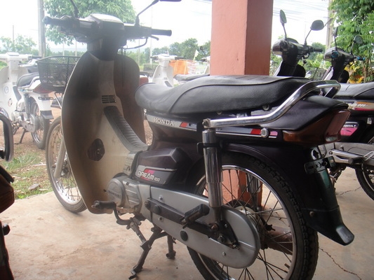 ขายฮอนด้าดรีม คุรุสภา สภาพสวยพร้อมใช้งาน (ทะเบียนพร้อมชุดโอน )