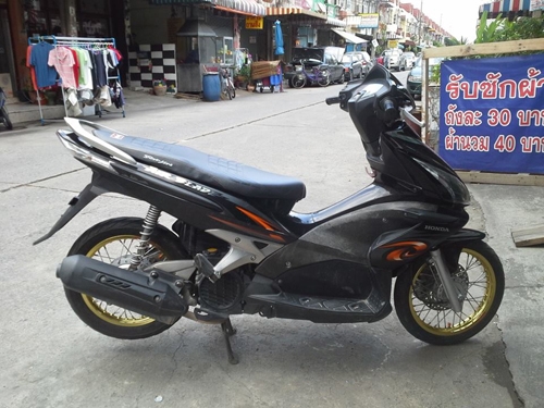 airblaed ปี 50 ล้อขอบทอง สีดำ รถบ้าน เดิมๆ เครื่องแน่นๆ มีเล่ม เอกสารครบ