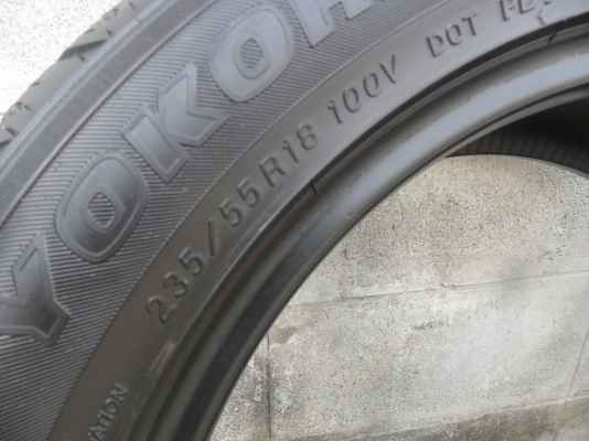 ยาง YOKOHAMA 235/55R18 ปี11 สวยๆ 1 คู่ ราคา 1700 บาท