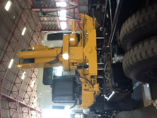 เครนติดรถบรรทุก MAX CRANE