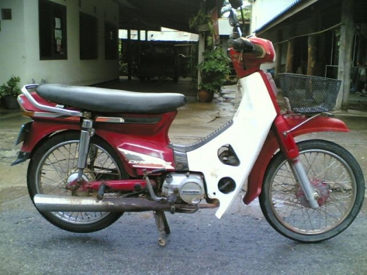 ขายดรีมคุรุสภาทะเบียนพร้อมโอนเครื่องดีอะไหร่เดิมขาดบังโซ่รถพร้อมใช้งาน ขาย 9500 บาท