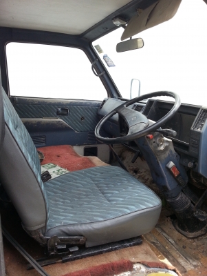 หัวเก๋ง NKR ยกหัวได้ ไฟ4ตา