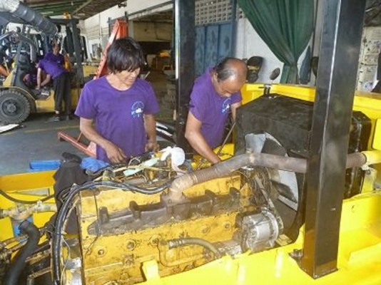 ซ่อม Forklift ปทุมธานี รถยกฟอร์คลิฟท์(โฟร์คลิฟต์) บริการServiceนอกและในสถานที่ ราคาไม่แพง เน้นคุณภาพเป็นหลัก ซ่อม Forklift ปทุมธานี รถยกฟอร์คลิฟท์(โฟร์คลิฟต์) บริการServiceนอกและในสถานที่ ราคาไม่แพง เน้นคุณภาพเป็นหลัก