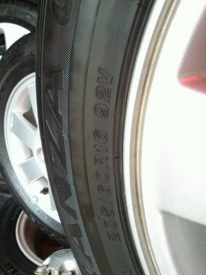 ขายแม๊กอีซูซุแท้ พร้อมยางปี 09 ขนาด 205 /60 /16 ขายแม๊กอีซูซุแท้ พร้อมยางปี 09 ขนาด 205 /60 /16