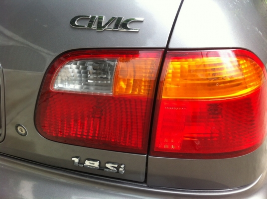 ขายรถบ้าน CIVICปี 2000 1.8 Si ติดแก็สแล้ว 189000