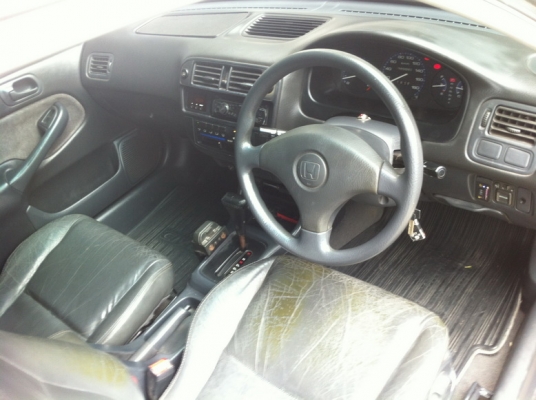 ขายรถบ้าน CIVICปี 2000 1.8 Si ติดแก็สแล้ว 189000