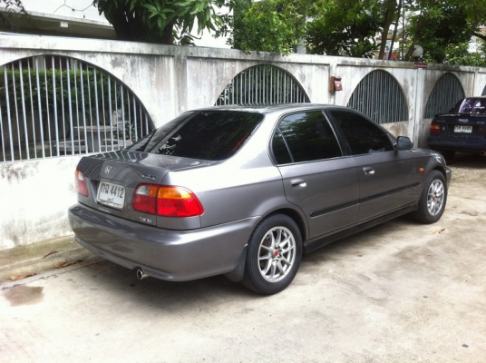 ขายรถบ้าน CIVICปี 2000 1.8 Si ติดแก็สแล้ว 189000