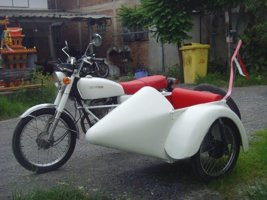 ขาย/แลก Honda cg125+sidecar แนวๆ น่ารักๆ ทะเบียนพร้อมโอน