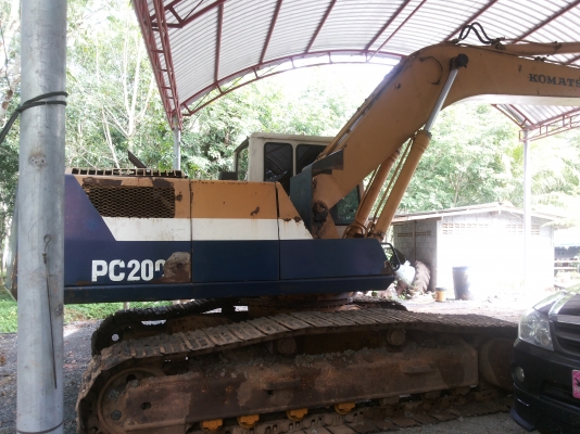 ขายแบคโฮ  PC  200-5  สภาพพร้อมใช้งาน