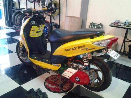 /////////////// ขาย สกู๊ตเตอร์125cc. ของแต่งเต็มลำ /////////////////