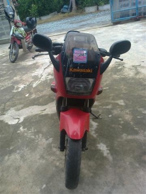 ขาย KR SSR ปี 2541 สีแดงสภาพเดิมๆเสื้อไม่ปลอก 18900 บาท