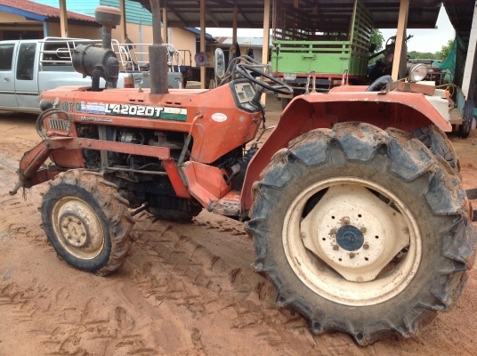 ปัญญาแทรคเตอร์มาแล้ว...ขอขอบคุณ รีสอร์ท แก่งกระจาน จ.เพชรบุรี จัดไปครับ คูโบต้า L 2602DT  พร้อม ใบมีด ผาน 5x20