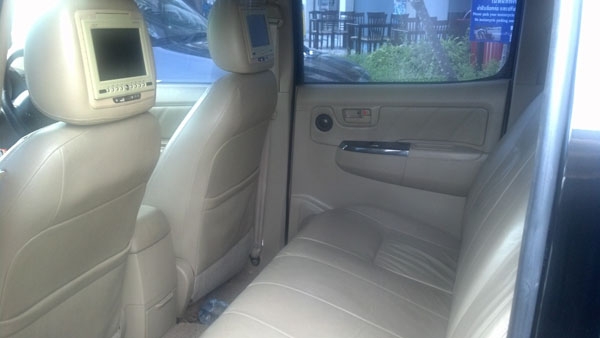 TOYOTA - HILUX VIGO D4D - Double Cab  3.0 AT 4WD