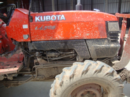 ขายรถไถนั่งขับคูโบต้า L4508 2124 ชั่วโมง อุปกรณ์ 3 ชิ้นใหม่ๆ