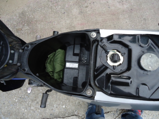 ขาย HONDA WAVE 100S ปี52 สภาพดีมากๆ มีทะเบียนพร้อมเอกสารโอน 14,000.-