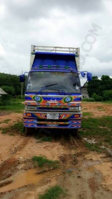 รถบรรทุก 10 ล้อดั๊มพ์ ยี่ห้อ HINO รุ่น 2K 260 แรงม้า