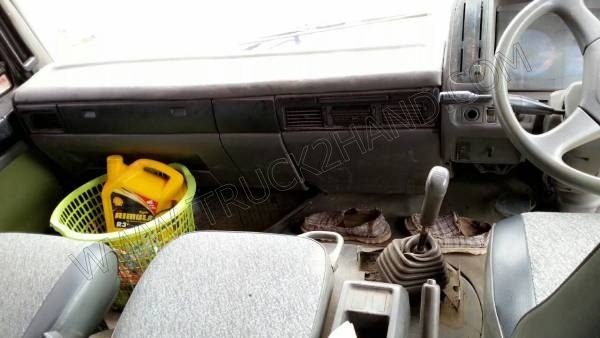 รถบรรทุก 10 ล้อดั๊มพ์ ยี่ห้อ HINO รุ่น 2K 260 แรงม้า