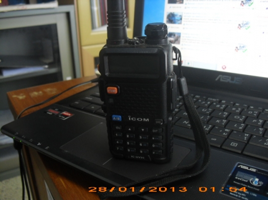 ขายวิทยุสื่อสารiCOM IC-UV95 ย่าน136-174MHz&400-480MHz 7Watt สภาพเหมือนใหม่ใช้งานปกติพร้อมอุปกรณ์ ขายวิทยุสื่อสารiCOM IC-UV95 ย่าน136-174MHz&400-480MHz 7Watt สภาพเหมือนใหม่ใช้งานปกติพร้อมอุปกรณ์