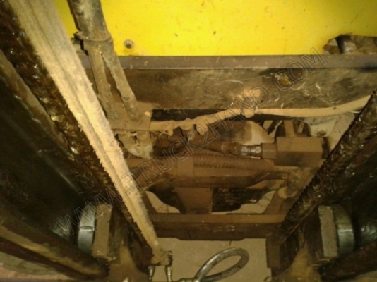 รถฟอร์คลิฟต์ ยี่ห้อ Hyster 2.5 ตัน ขาย 2 คัน ราคาคันละ 250,000 บาท