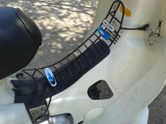 อะไหล่เดิมแต่งดรีมคุรุ ทับทิม9 นิ้ว กันลาย กรอบป้ายวงกลม พู่ขัดดุมล้อ อะไหล่เดิมแต่งดรีมคุรุ ทับทิม9 นิ้ว กันลาย กรอบป้ายวงกลม พู่ขัดดุมล้อ