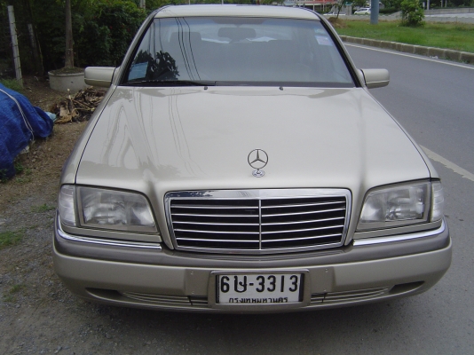 เบ้น C 220 อีรีแก้น สีทราย