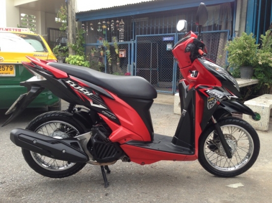 ขาย Honda Click 125i ดำ-แดง ปี2013 ถูกจริงๆ 29800 ขาย Honda Click 125i ดำ-แดง ปี2013 ถูกจริงๆ 29800