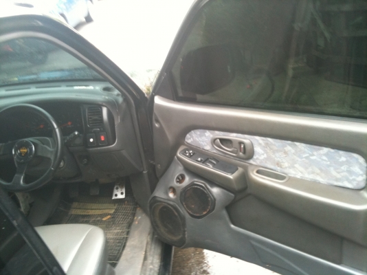 ขายสตราด้า 2.8 สีสวยไม่ต้องทำ มีเก็บภายในอย่างเดียวปี 2000 รถบ้านมือเดียว ขายสตราด้า 2.8 สีสวยไม่ต้องทำ มีเก็บภายในอย่างเดียวปี 2000 รถบ้านมือเดียว