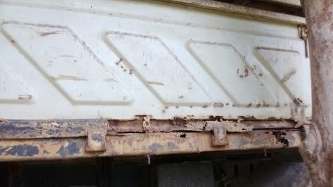 รถฮีโน่ 10 ล้อดั้ม FM3M 240 แรงม้า  สนใจติดต่อ 081 - 6079515