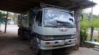 รถฮีโน่ 10 ล้อดั้ม FM3M 240 แรงม้า  สนใจติดต่อ 081 - 6079515