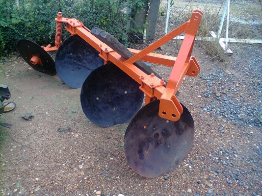 ขายผาน  3  ใบ   20 นิ้ว   ครับ