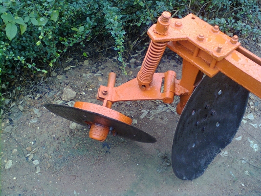 ขายผาน 3 ใบ 20 นิ้ว ครับ ขายผาน 3 ใบ 20 นิ้ว ครับ