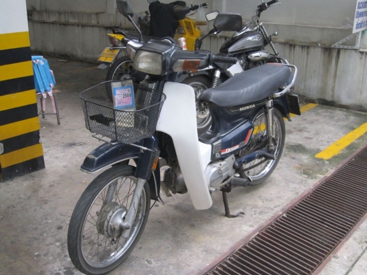 (ฝากขาย) Honda Dream100(คุรุ)สวยเดิมจัดสีบางทั้งคันไม่เคยดำ เครื่องแจ่มวิ่งโคตรดี ภาษีเต็มเล่มชุดโอนครบ ด่วนเลยครับ กทม.