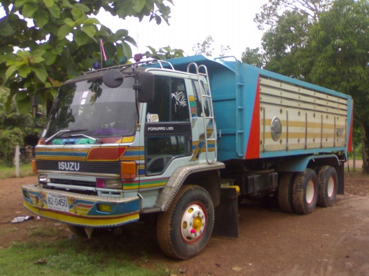 ขาย FXZ13NFY เครื่อง195แรง เกียร์อีตั๊น 2เพลาดั๊ม